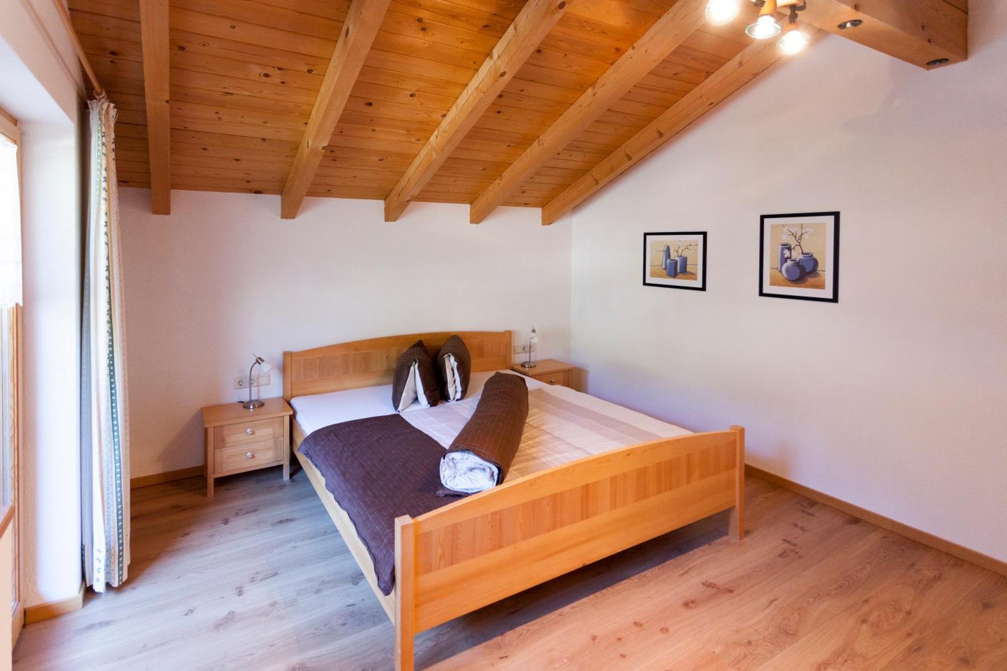 Ferienwohnungen Franz Pfeifer / Beatrice Roduner Gaschurn Zimmer foto